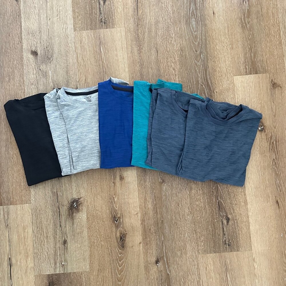 Lot of 7 Boys Old Navy Breathe T Shirts- XL